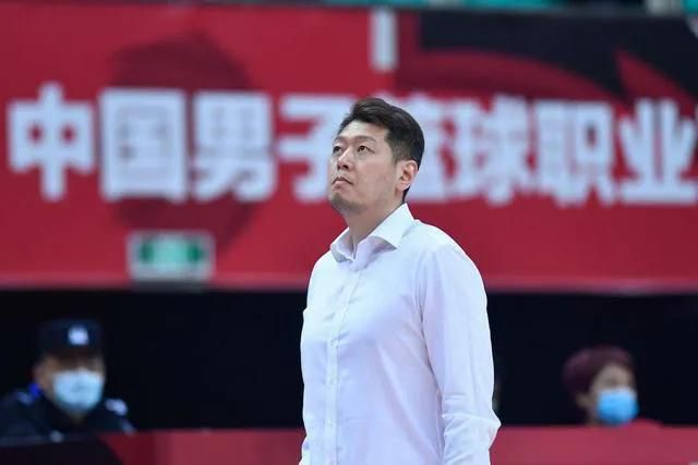 亚洲成av人综合在线观看